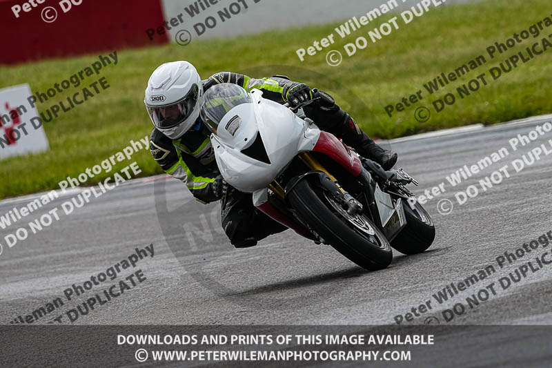 donington no limits trackday;donington park photographs;donington trackday photographs;estoril;event digital images;motorbikes;no limits;no limits trackdays;peter wileman photography;portugal;trackday;trackday digital images;trackday photos